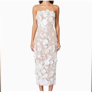 elliatt helena white strapless 3d floral embellished midi bridal dress small NEW